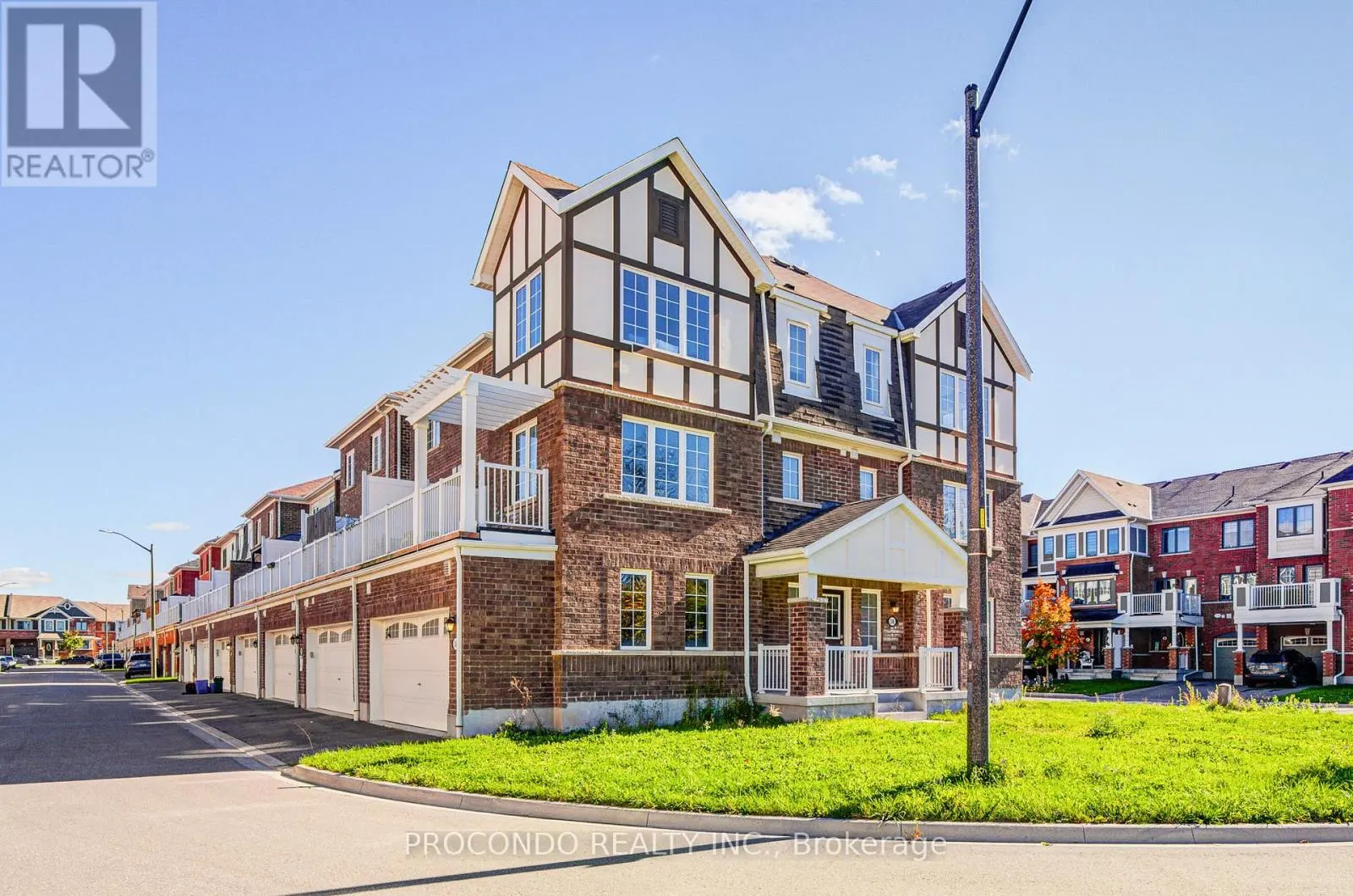 38 BLUEGILL CRESCENT