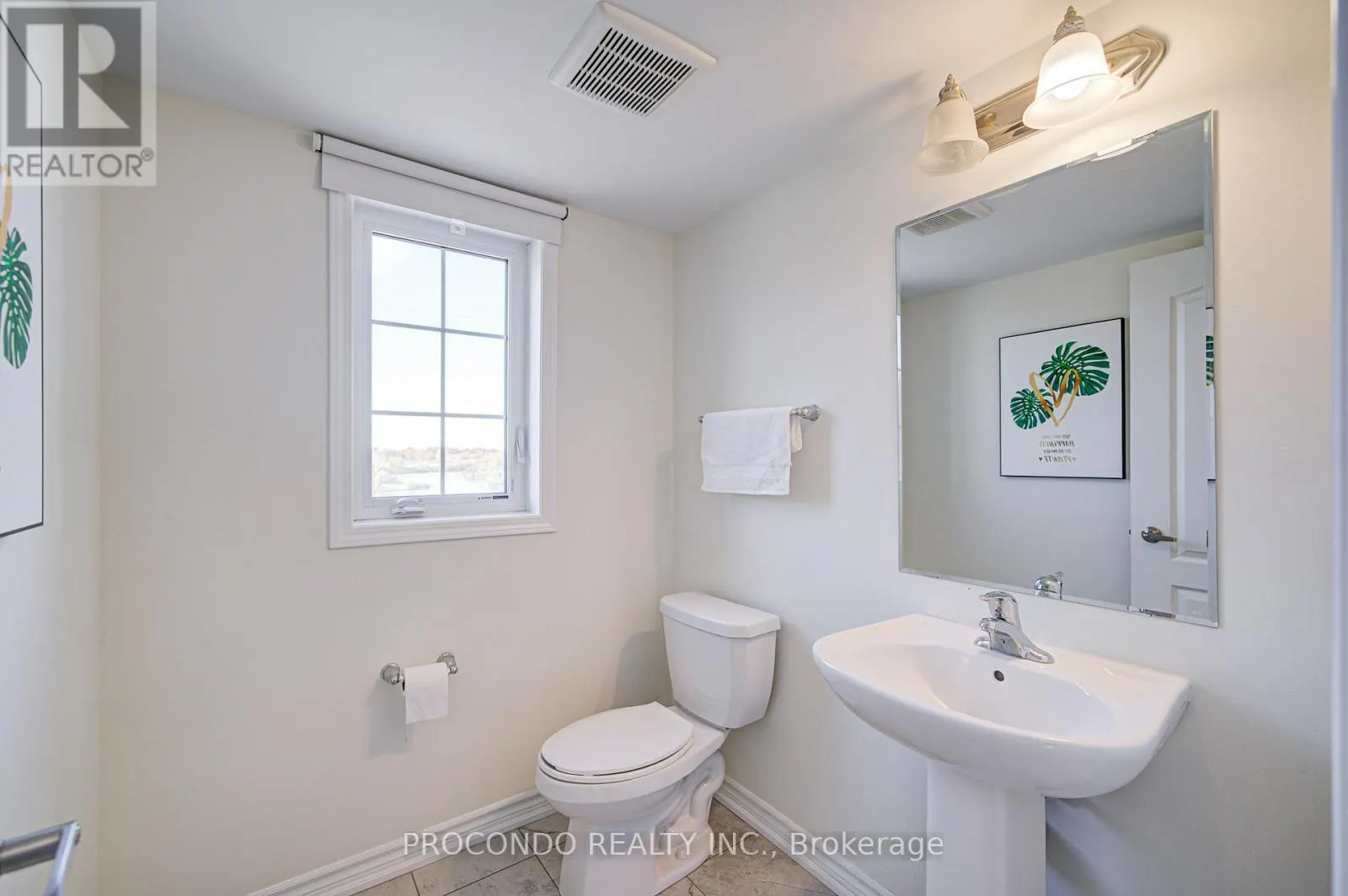 38 BLUEGILL CRESCENT