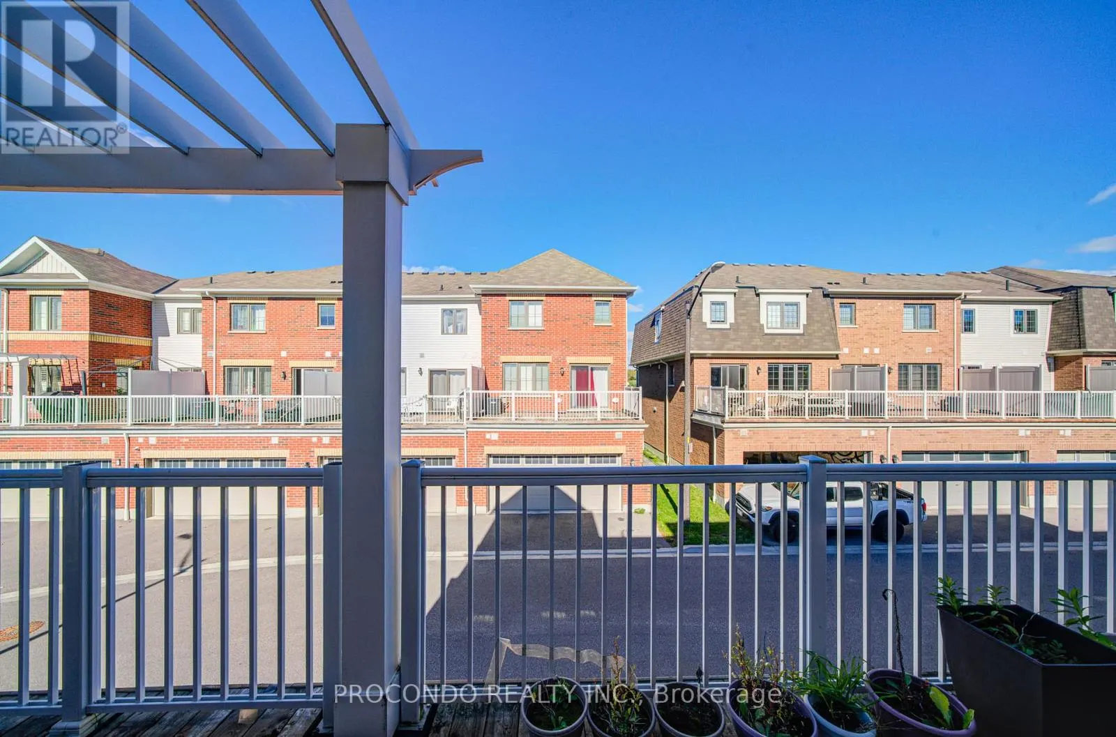 38 BLUEGILL CRESCENT