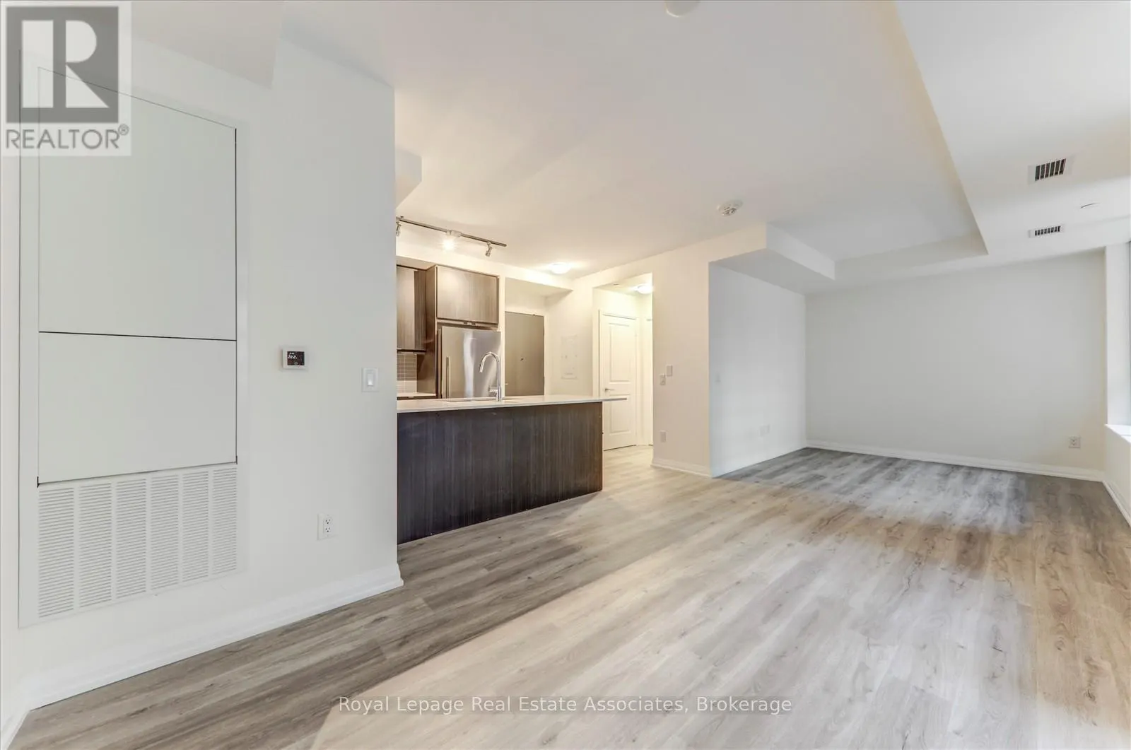 328 - 3270 SHEPPARD AVENUE E