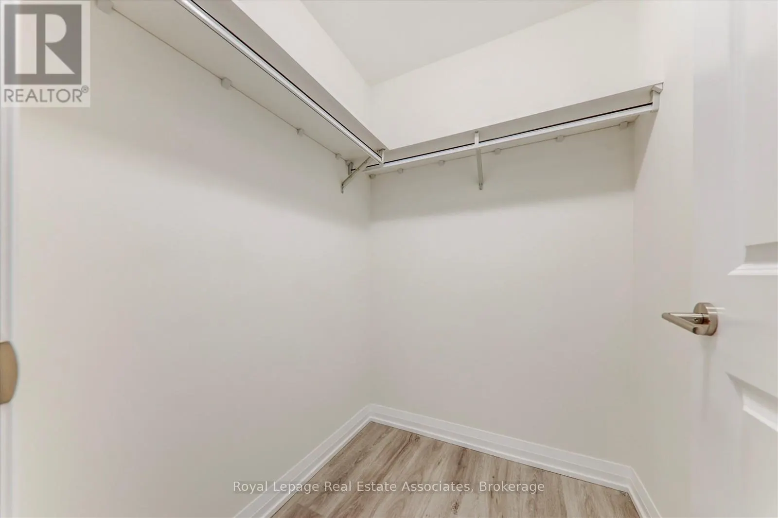 328 - 3270 SHEPPARD AVENUE E