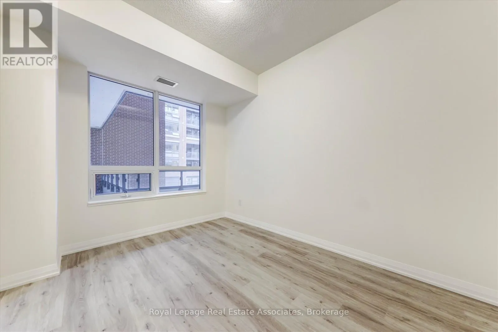 328 - 3270 SHEPPARD AVENUE E