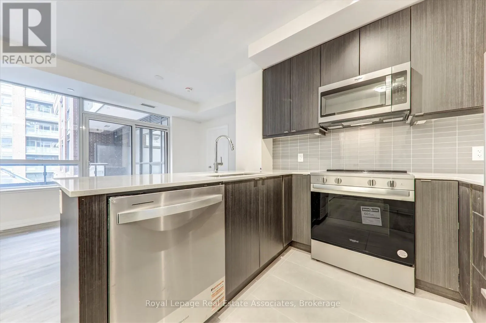 328 - 3270 SHEPPARD AVENUE E