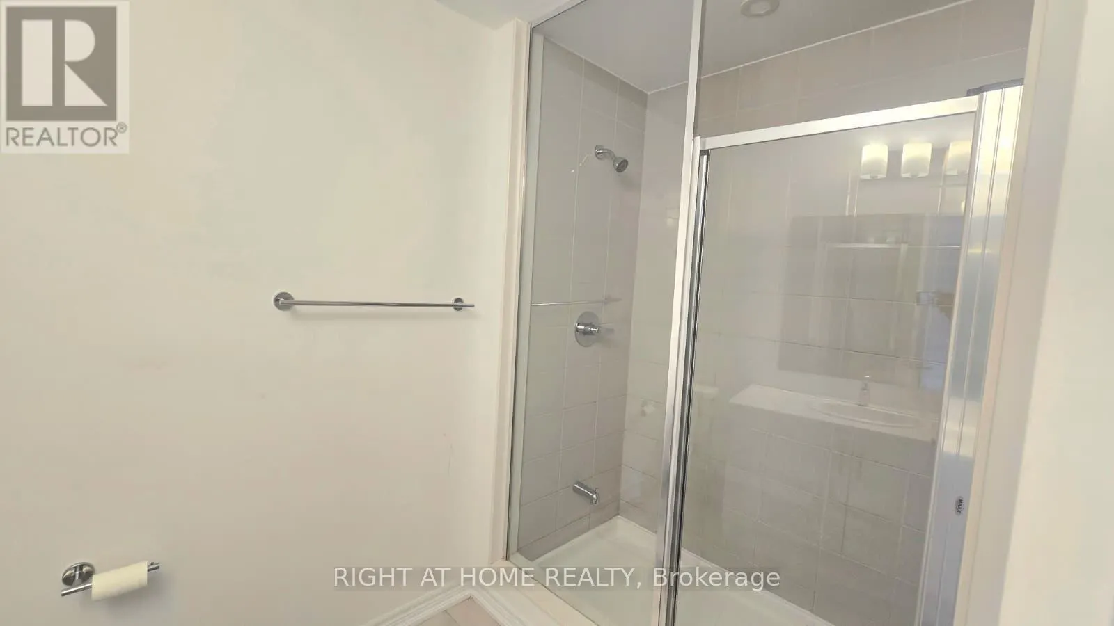 1992 CAMERON LOTT CRESCENT