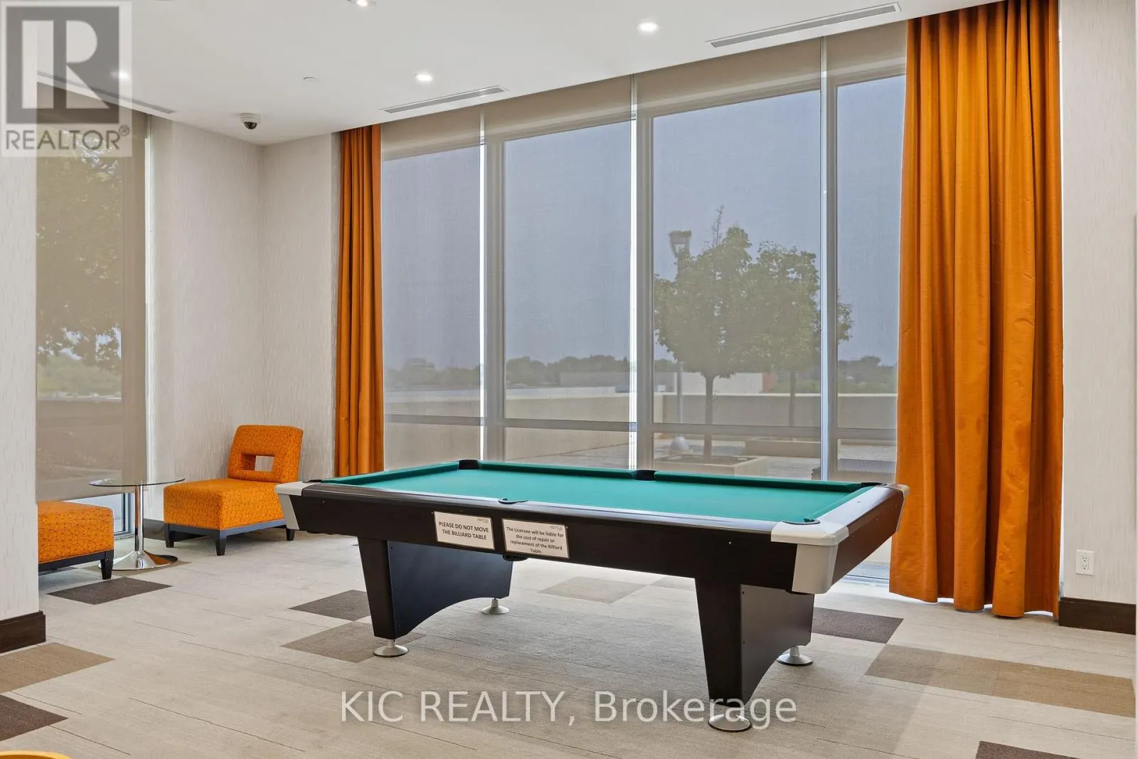 2312 - 181 VILLAGE GREEN SQUARE