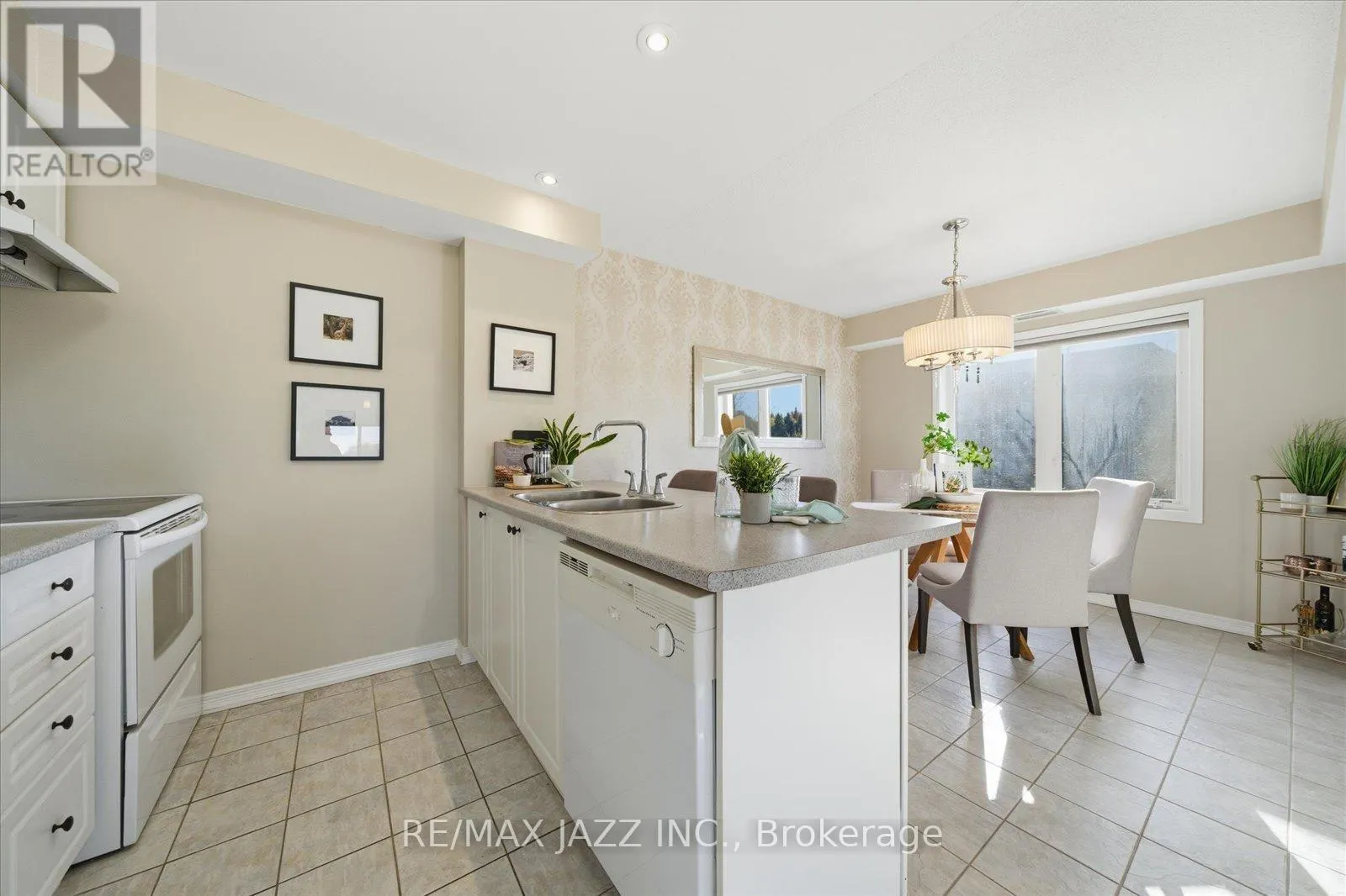 310 - 132 ASPEN SPRINGS DRIVE, #310