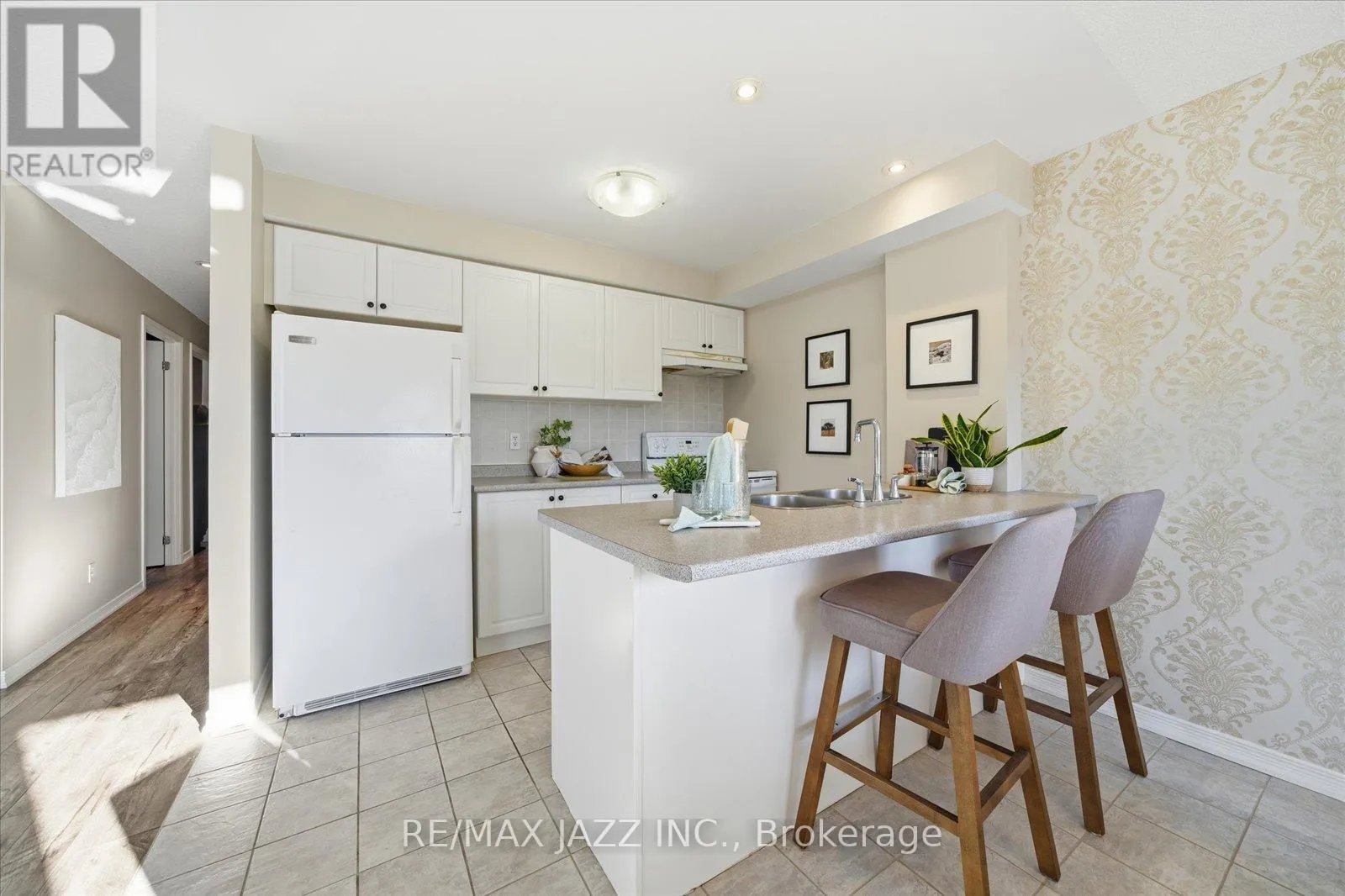 310 - 132 ASPEN SPRINGS DRIVE, #310