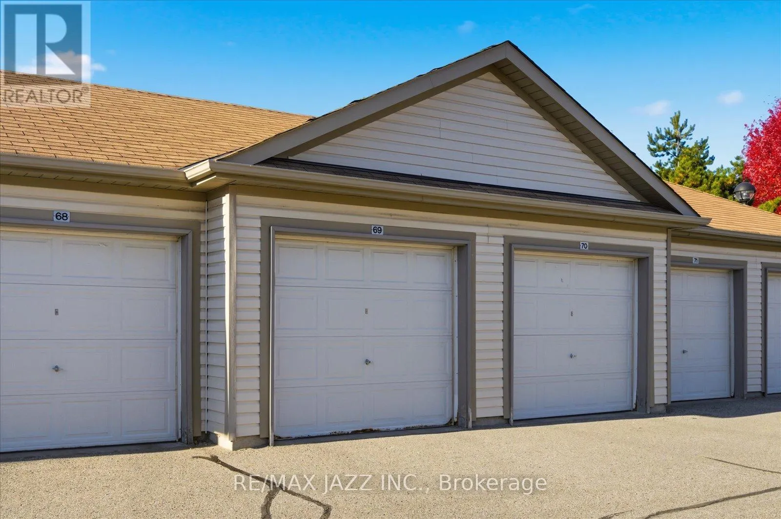 310 - 132 ASPEN SPRINGS DRIVE, #310