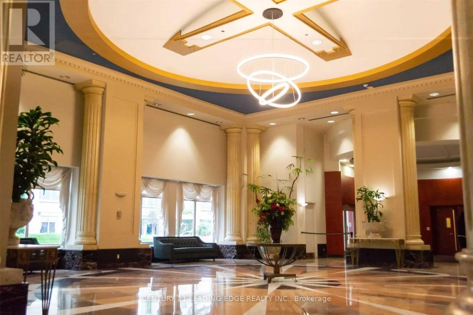 903 - 18 LEE CENTRE DRIVE