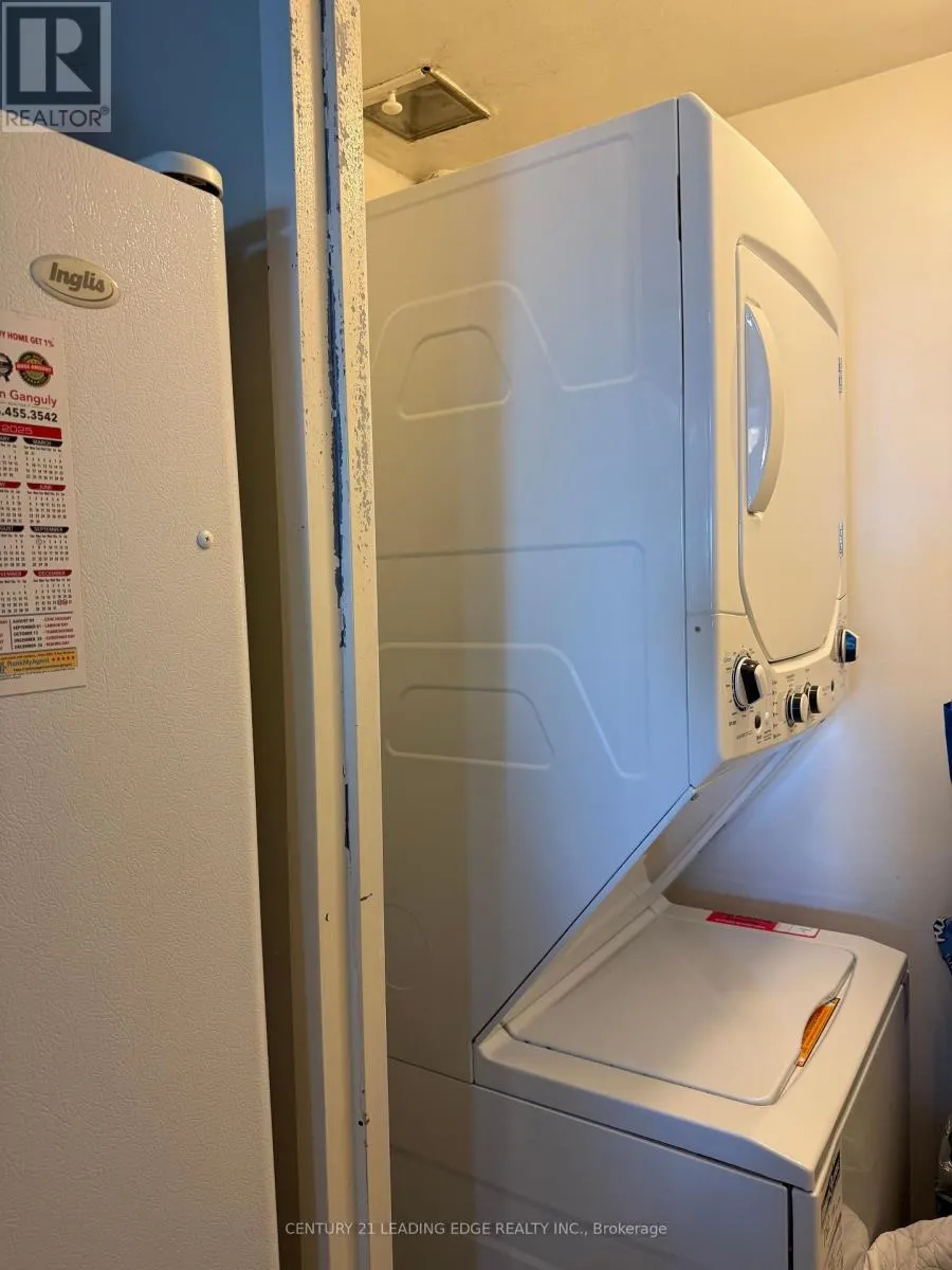 903 - 18 LEE CENTRE DRIVE