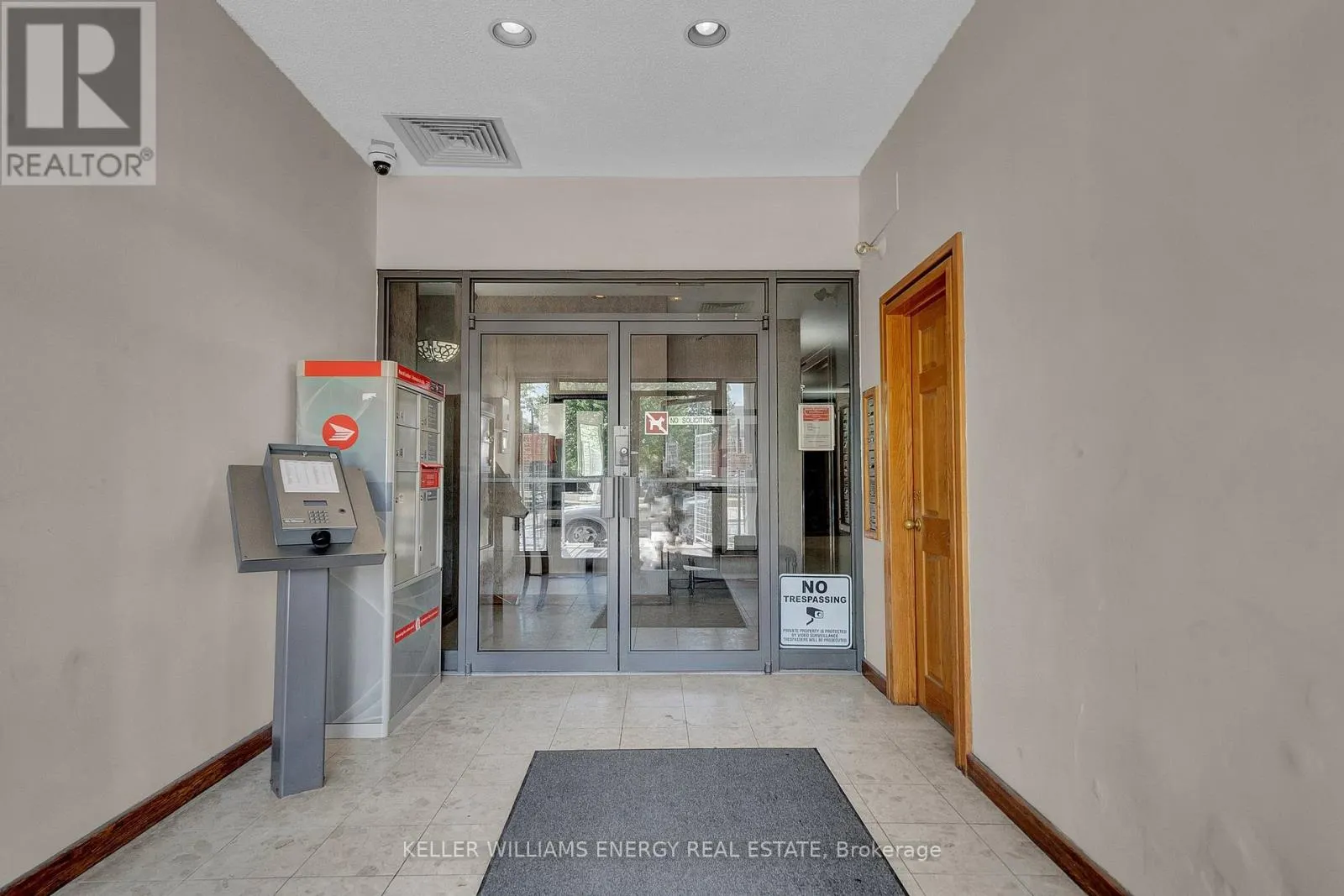 302 - 80 ATHOL STREET E, #302