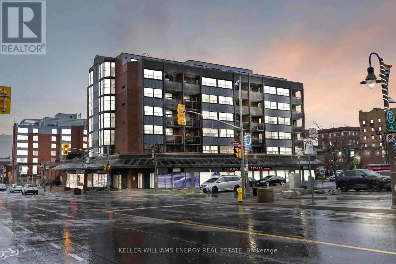 302 - 80 ATHOL STREET E, #302