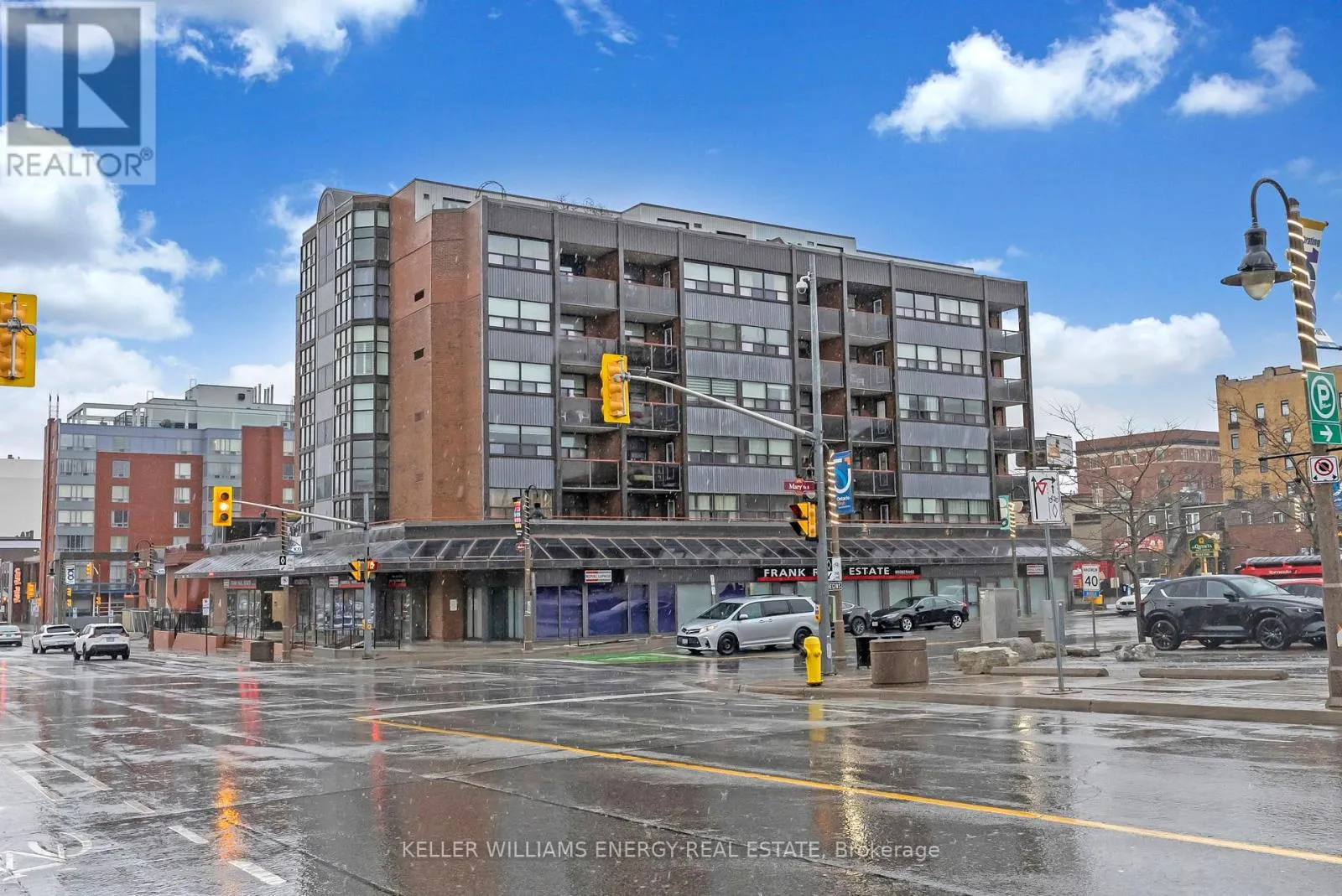 302 - 80 ATHOL STREET E, #302