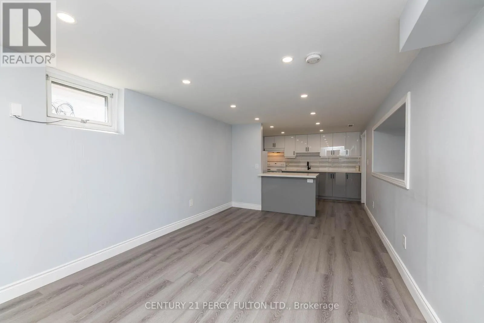 BSMT - 647 PERRY CRESCENT