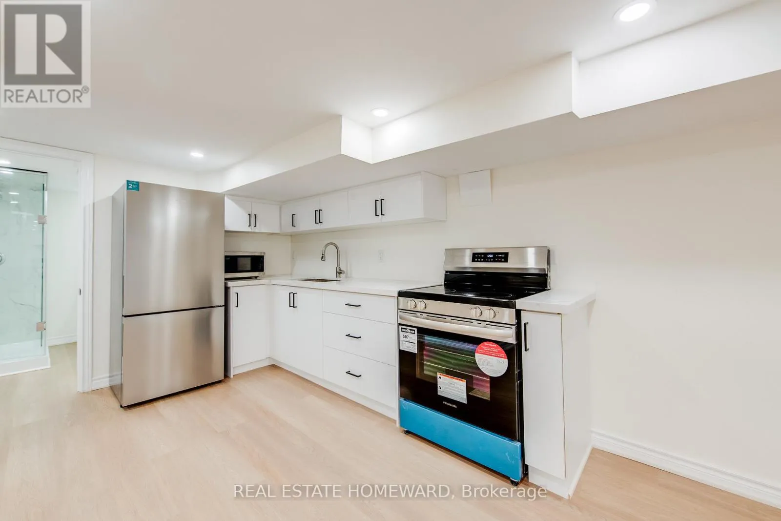 353 VICTORIA PARK AVENUE