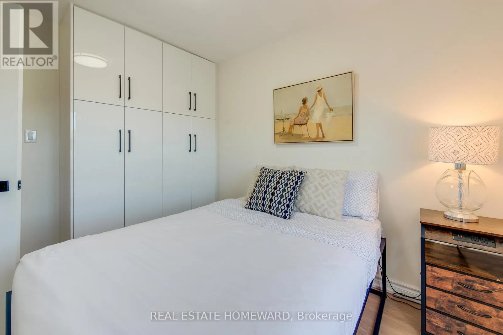 353 VICTORIA PARK AVENUE