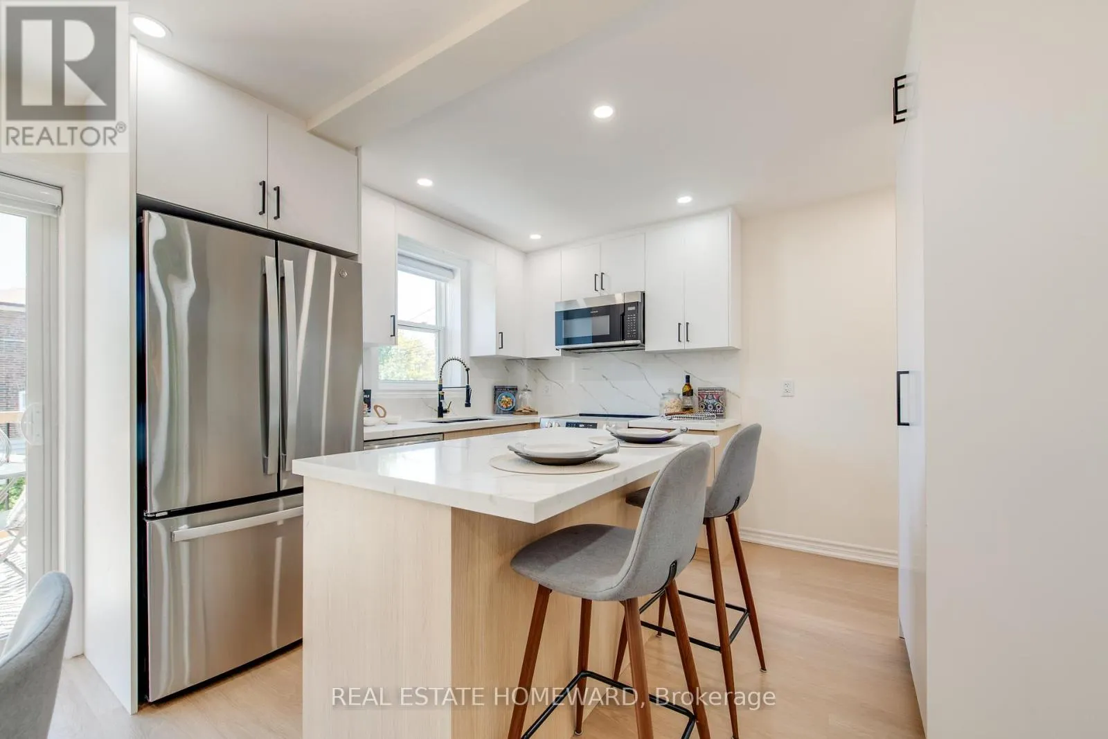 353 VICTORIA PARK AVENUE