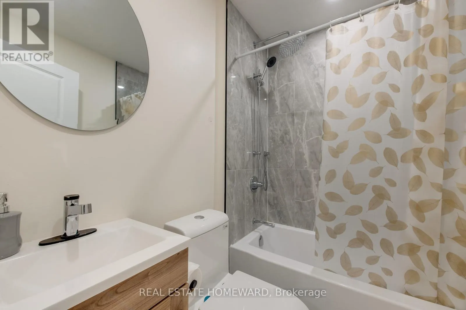 353 VICTORIA PARK AVENUE