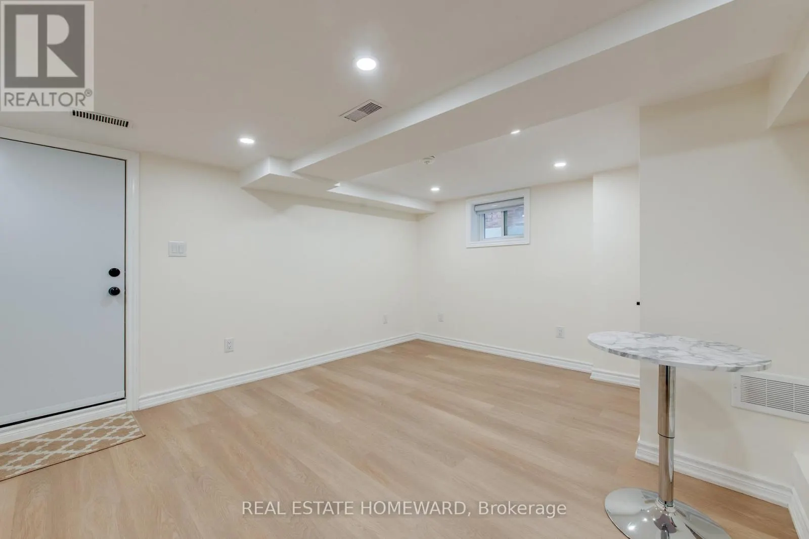 353 VICTORIA PARK AVENUE