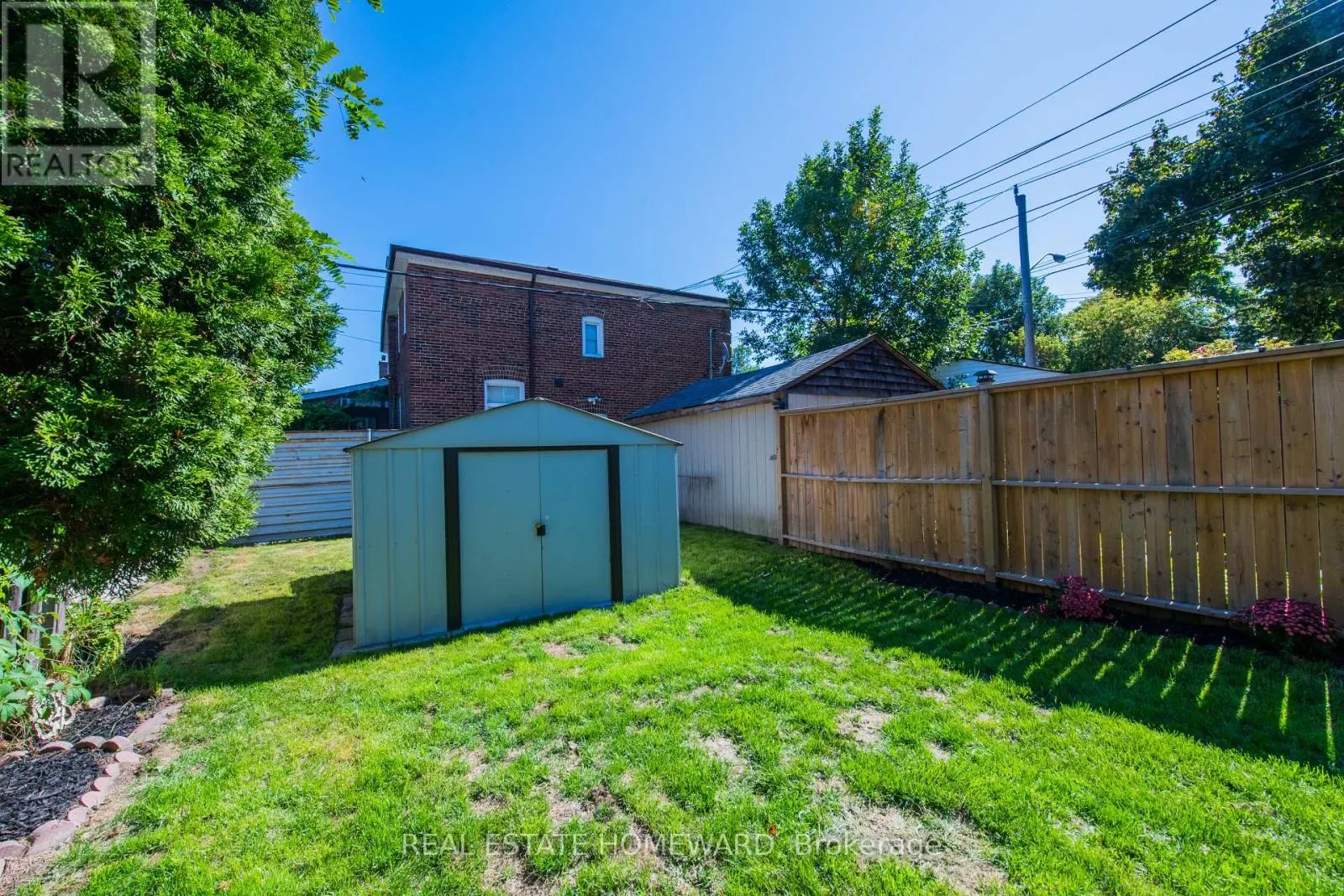 353 VICTORIA PARK AVENUE