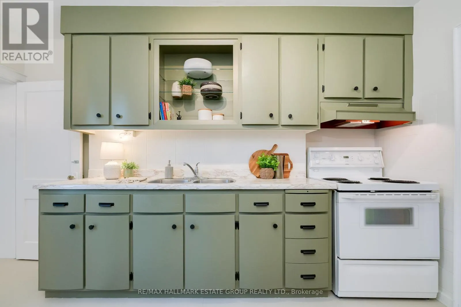 61 SPRINGDALE BOULEVARD