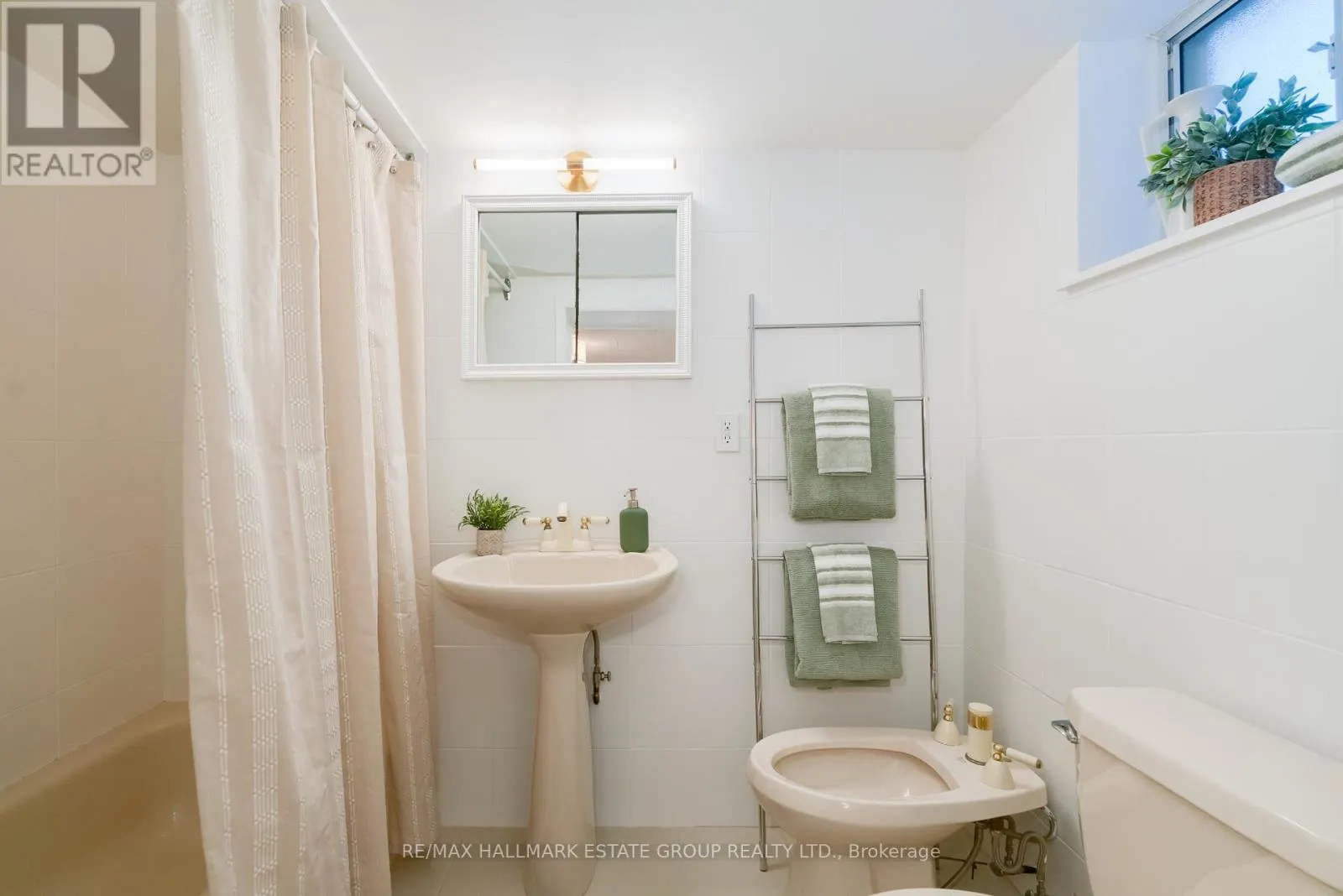 61 SPRINGDALE BOULEVARD