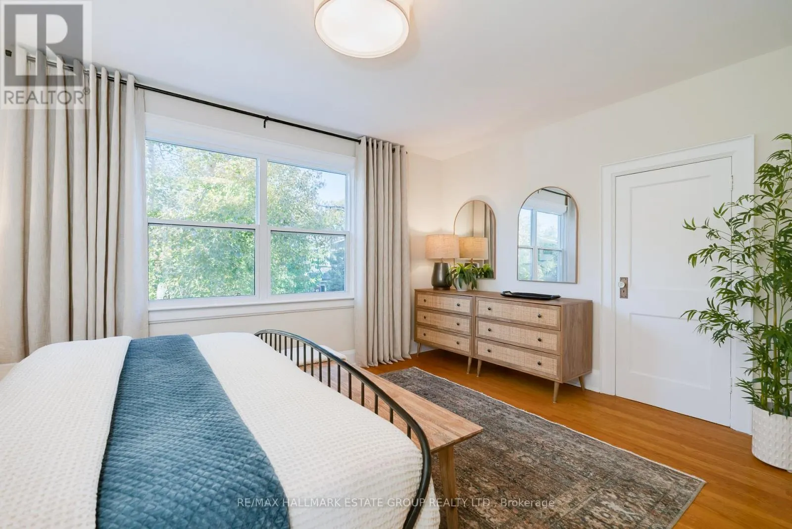 61 SPRINGDALE BOULEVARD