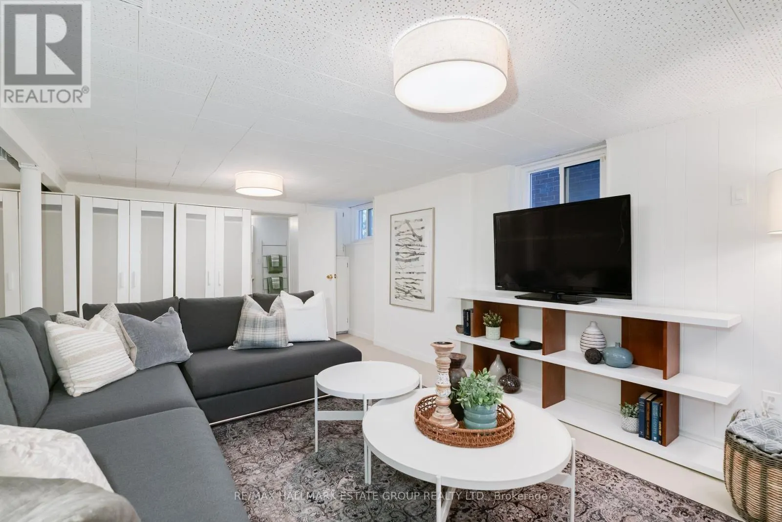 61 SPRINGDALE BOULEVARD