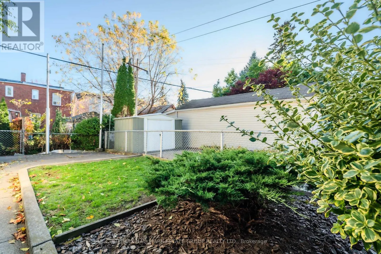 61 SPRINGDALE BOULEVARD