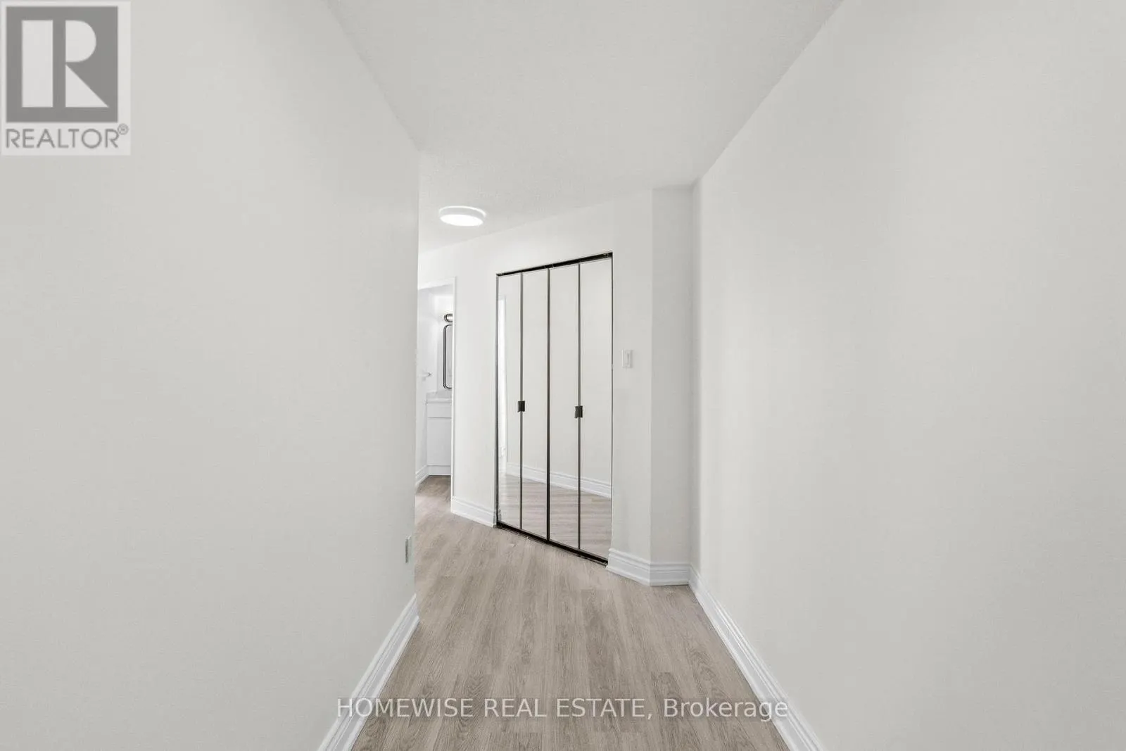 906 - 3050 ELLESMERE ROAD