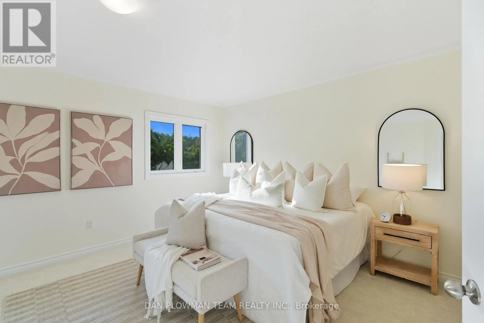 98 NORTH GARDEN BOULEVARD