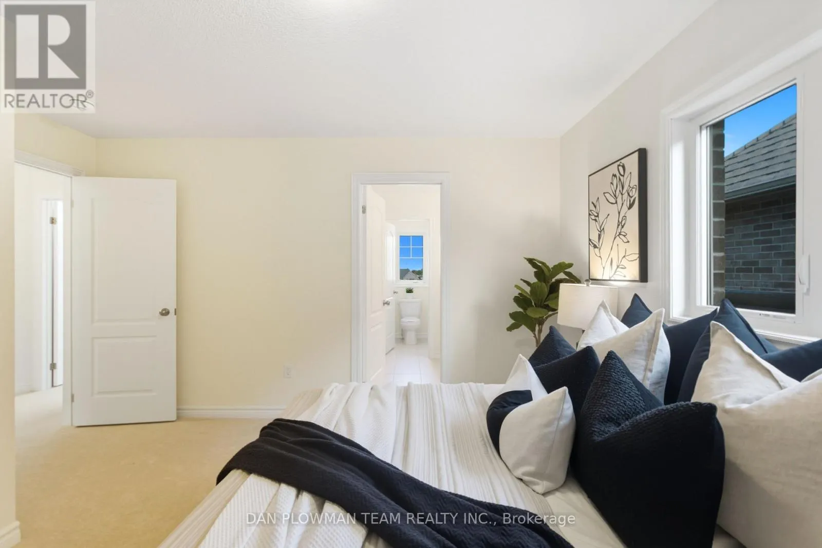 98 NORTH GARDEN BOULEVARD