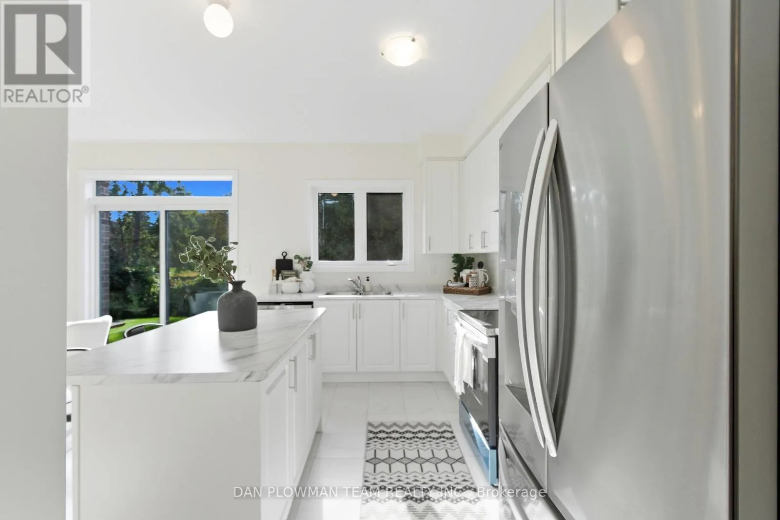 98 NORTH GARDEN BOULEVARD