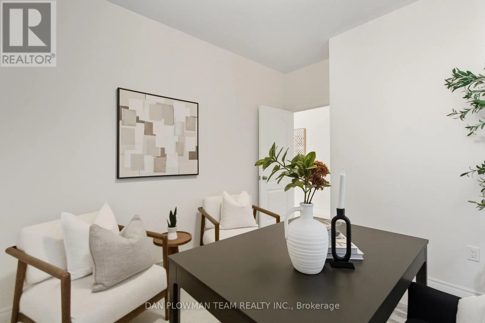 98 NORTH GARDEN BOULEVARD