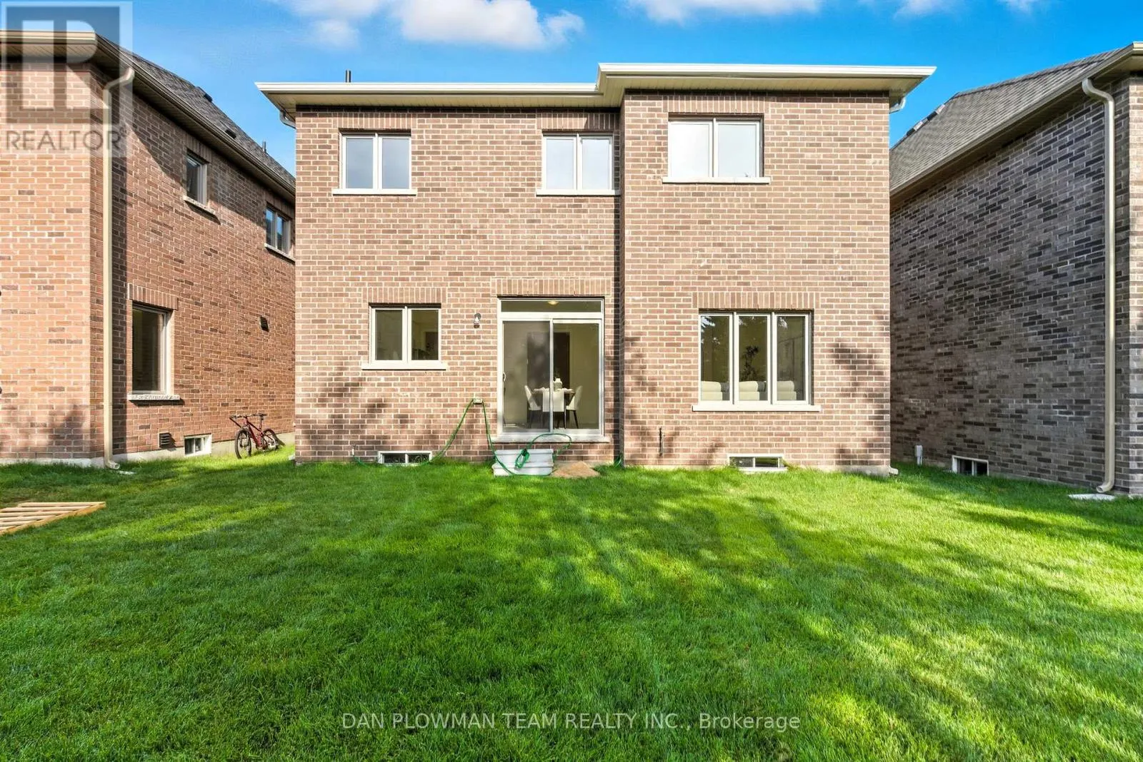 98 NORTH GARDEN BOULEVARD