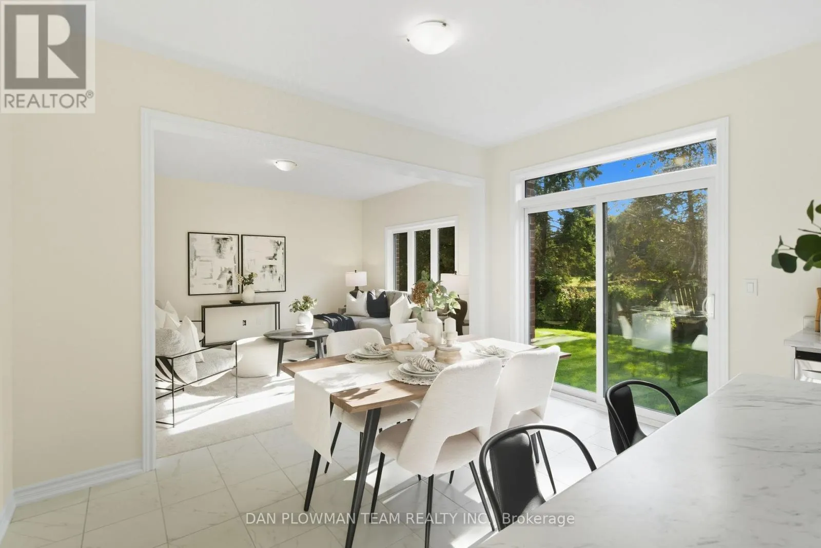 98 NORTH GARDEN BOULEVARD