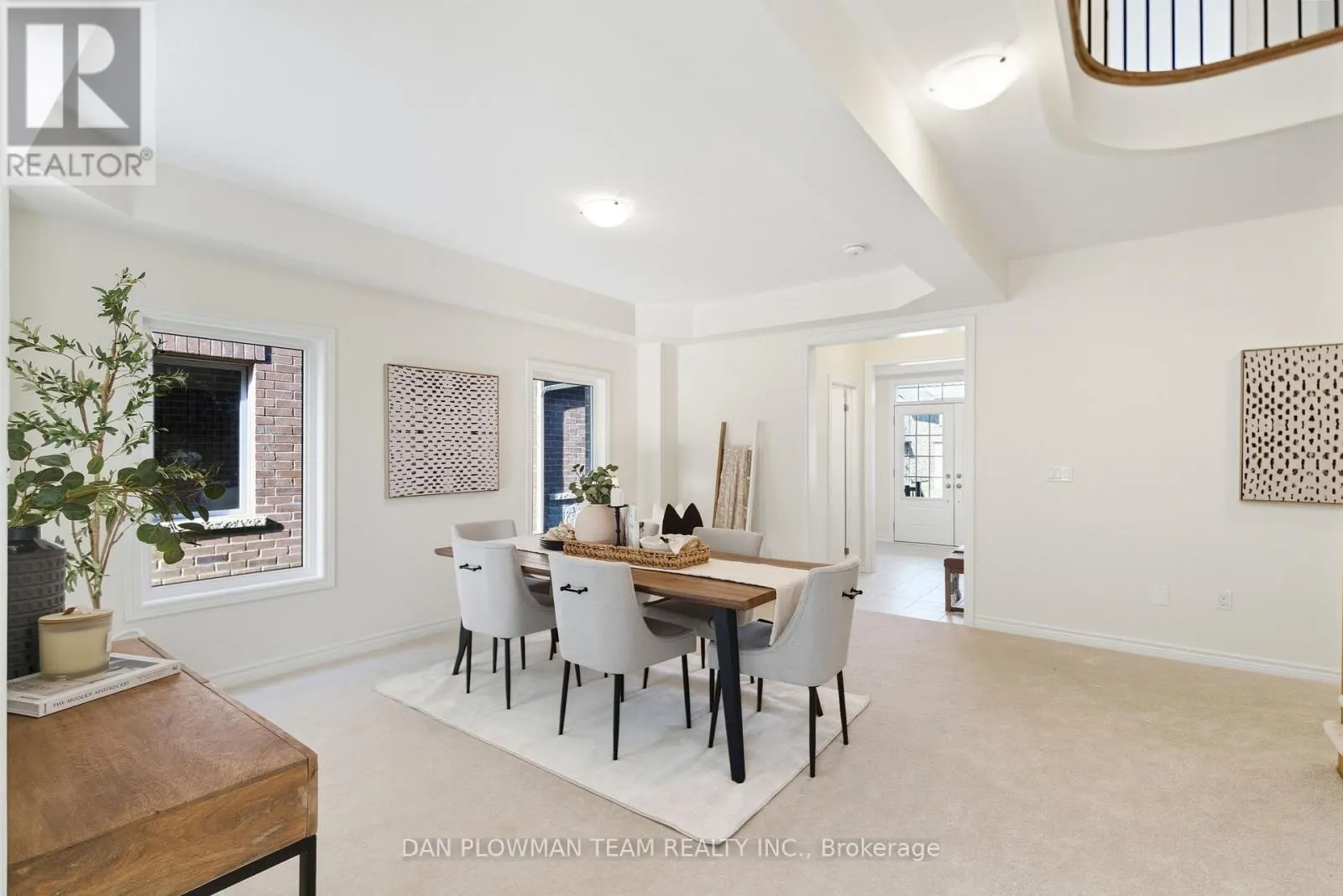 98 NORTH GARDEN BOULEVARD