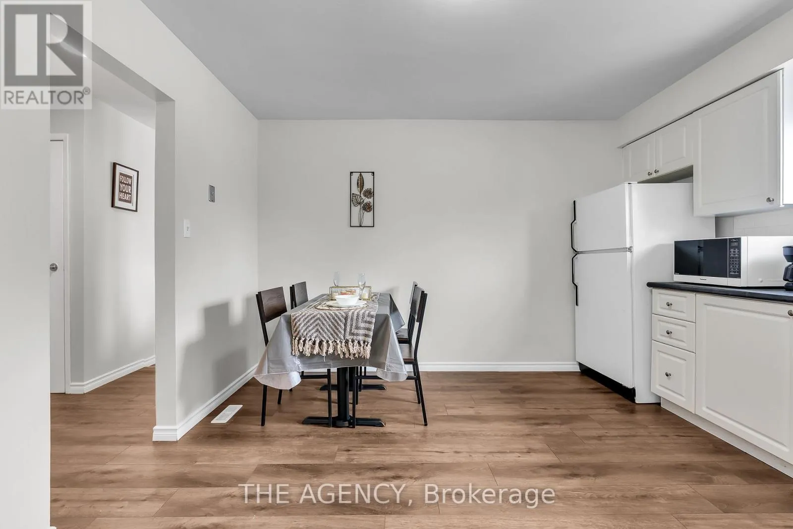 35 - 1333 MARY STREET N