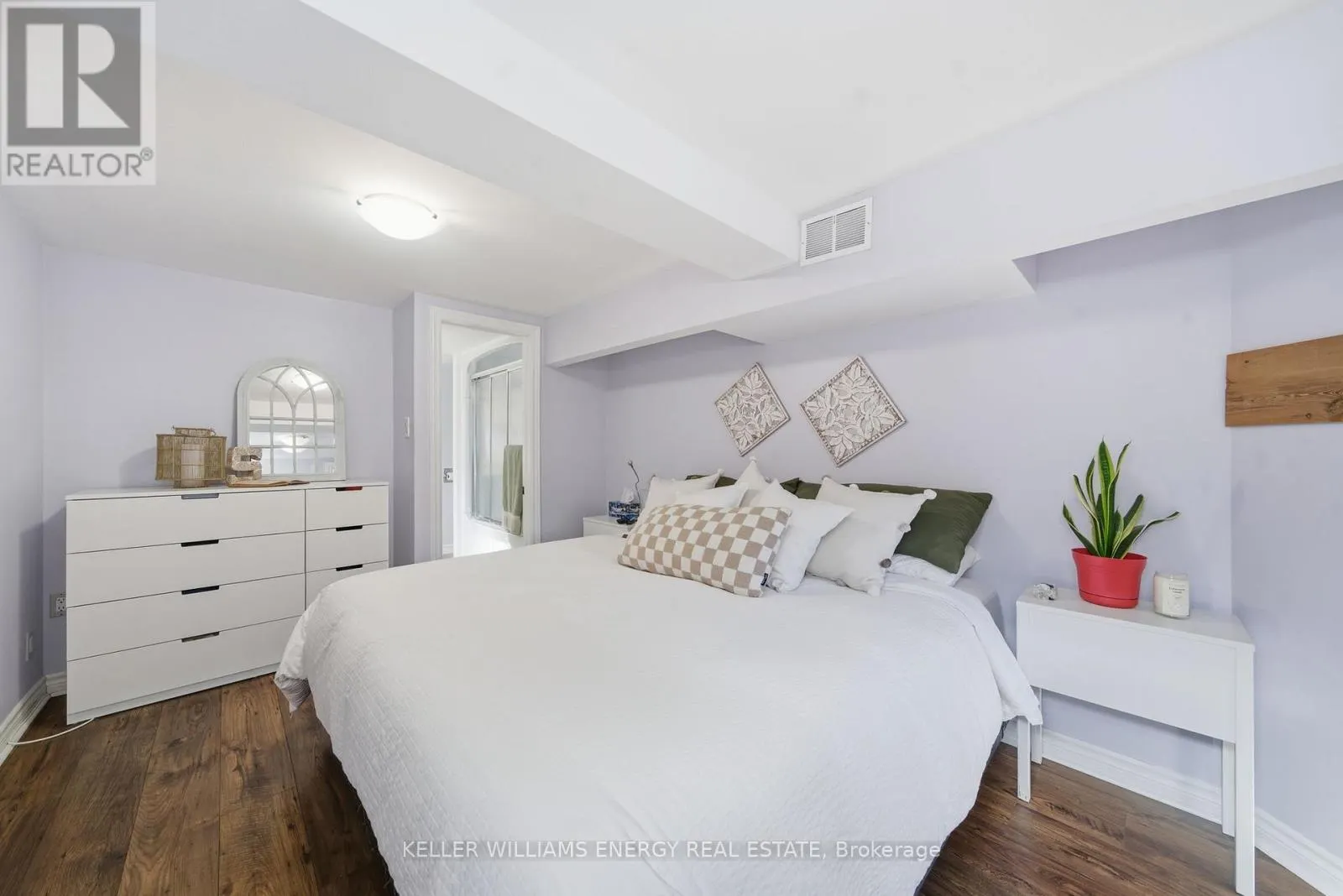 781 FERNHILL BOULEVARD