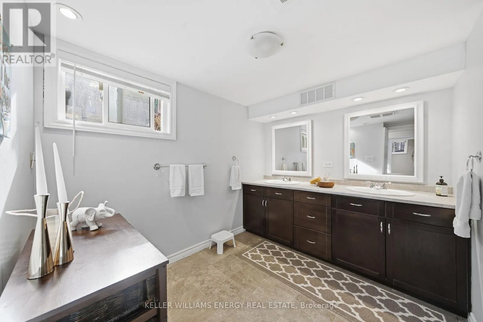 781 FERNHILL BOULEVARD