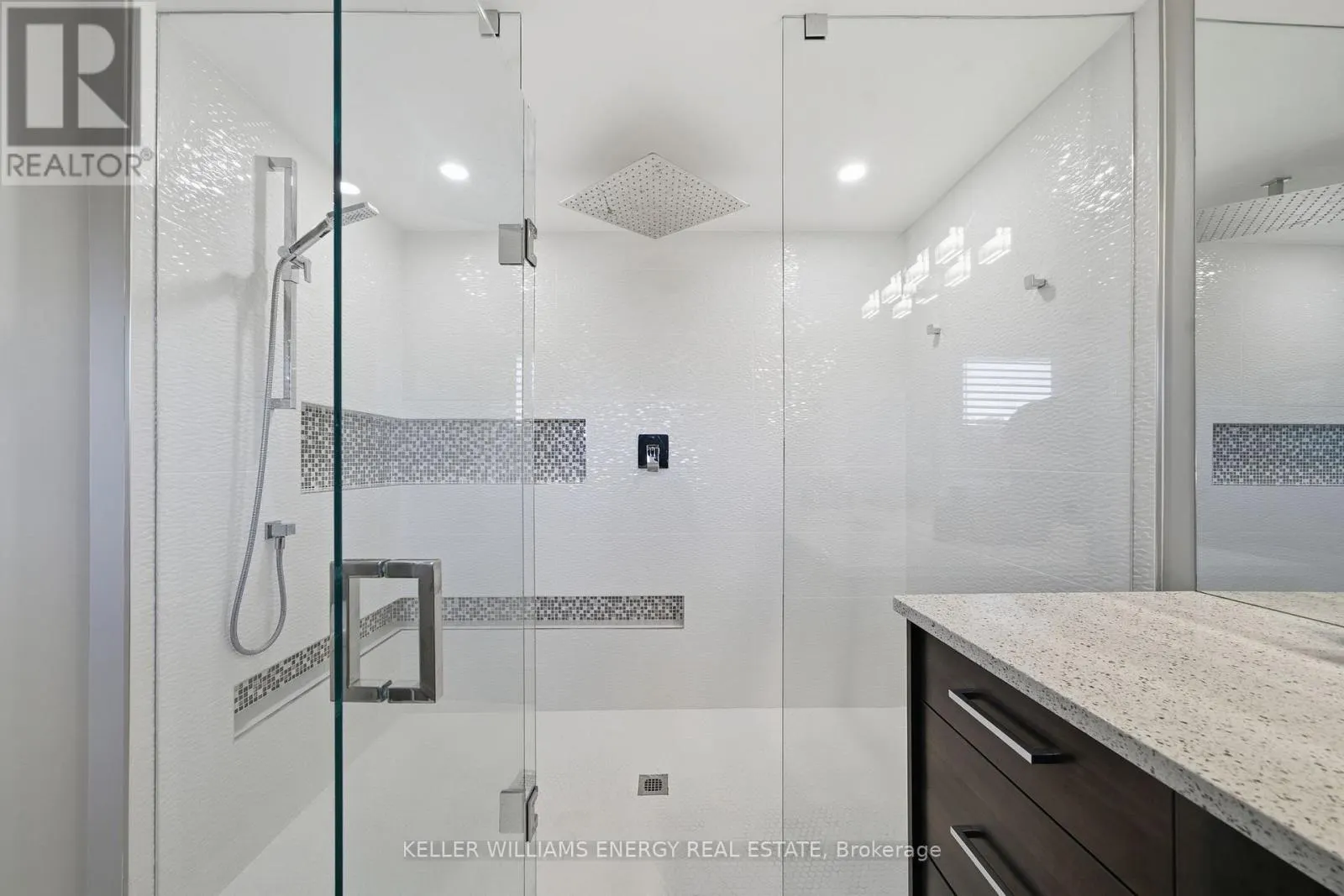 781 FERNHILL BOULEVARD