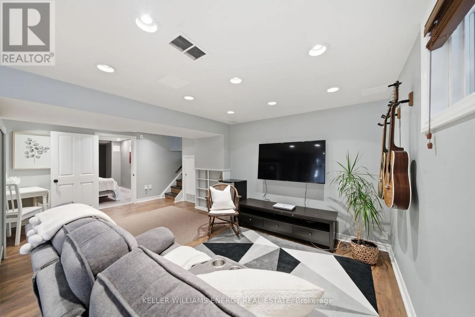 781 FERNHILL BOULEVARD