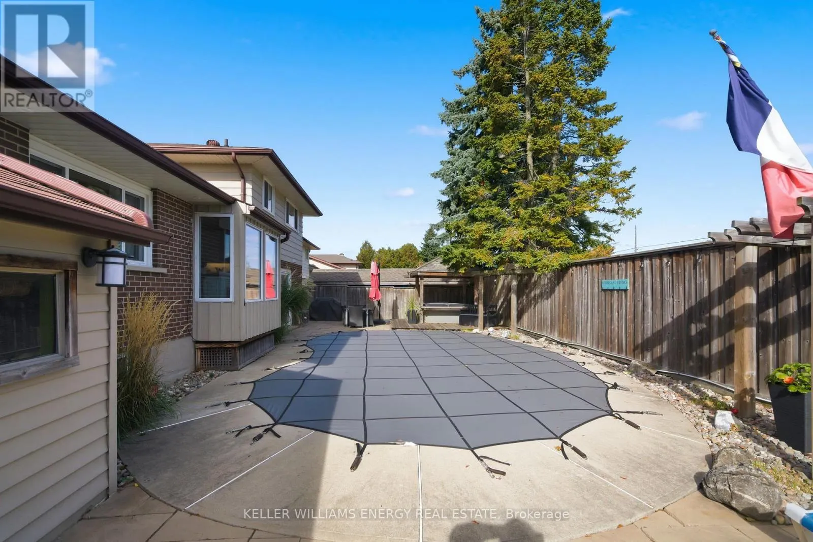 781 FERNHILL BOULEVARD