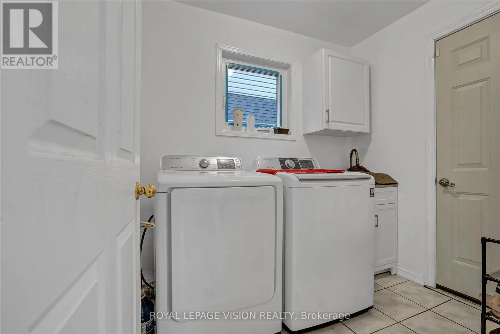 1330 ALDERGROVE DRIVE