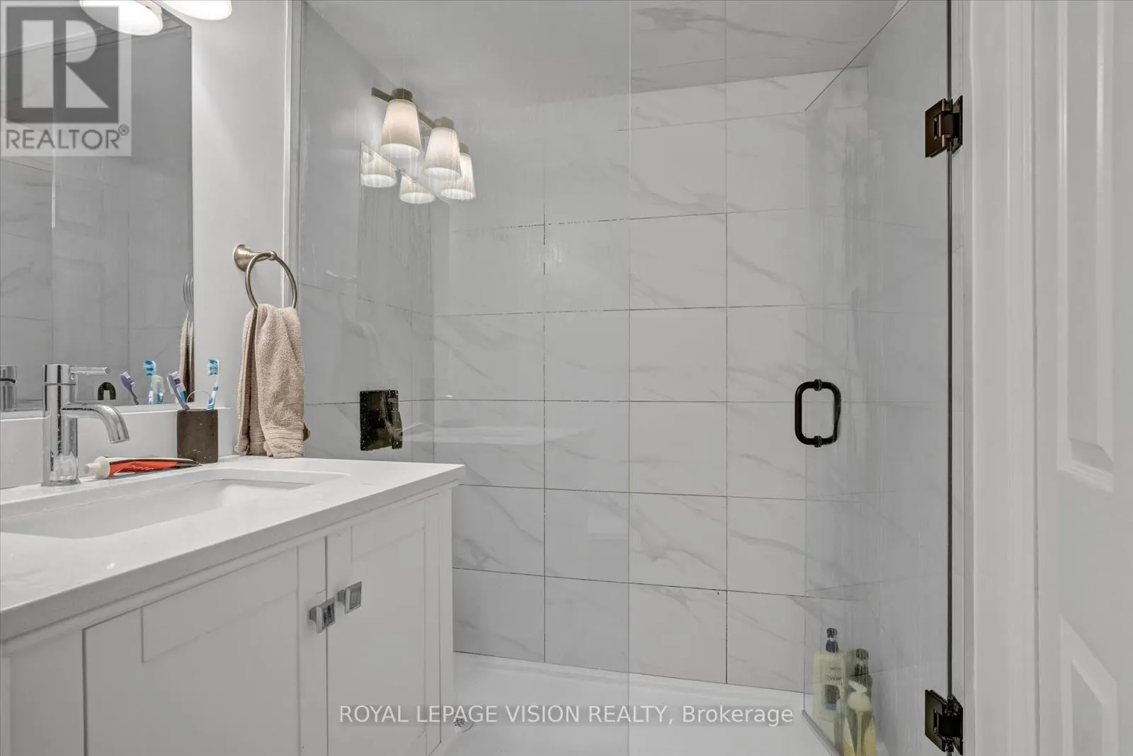 1330 ALDERGROVE DRIVE