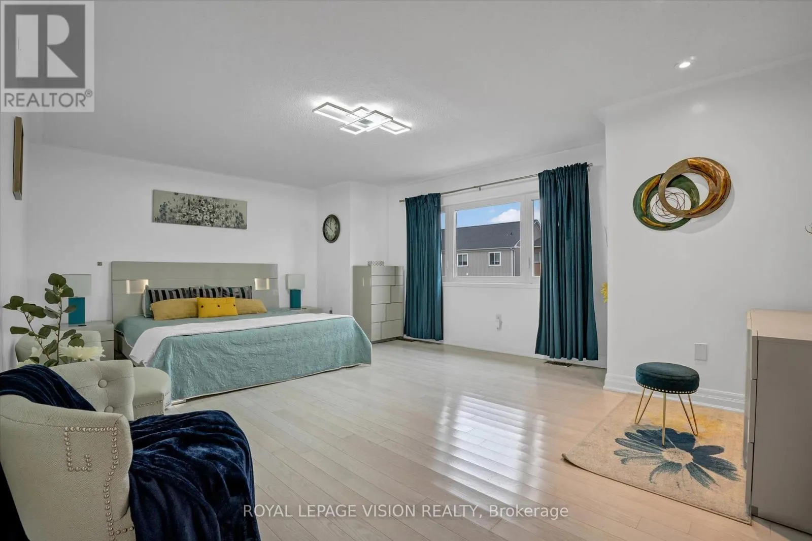 1330 ALDERGROVE DRIVE