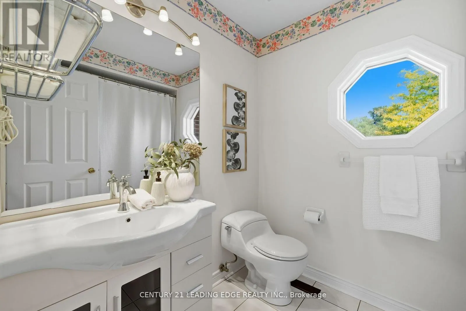 2308 ABBOTT CRESCENT