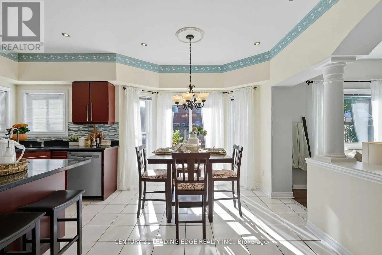 2308 ABBOTT CRESCENT