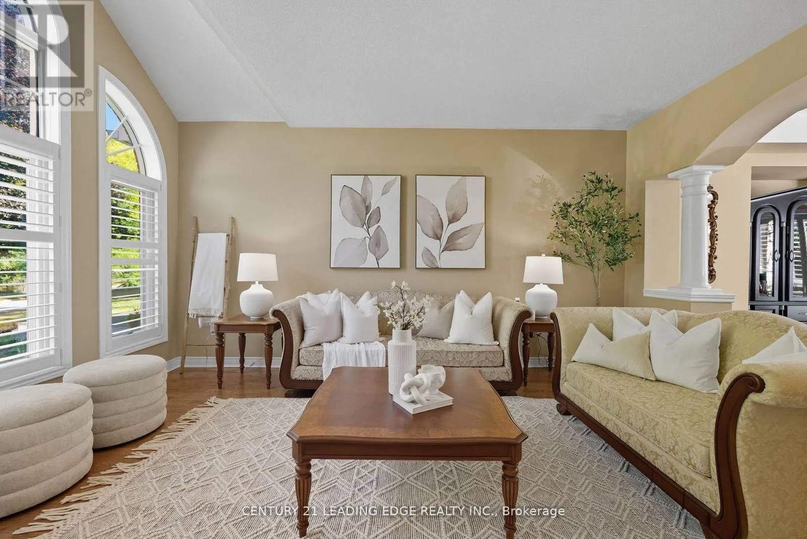 2308 ABBOTT CRESCENT