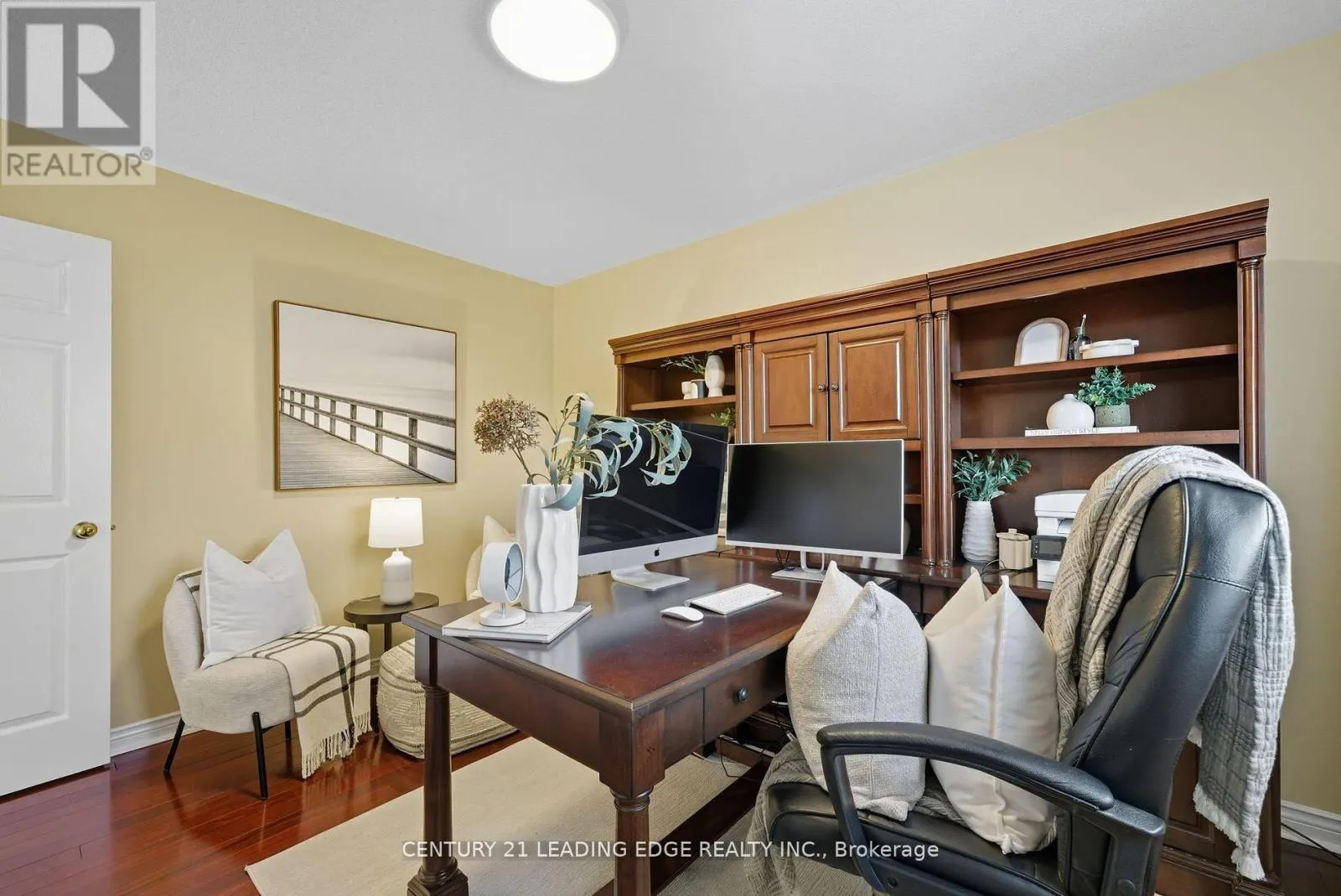 2308 ABBOTT CRESCENT